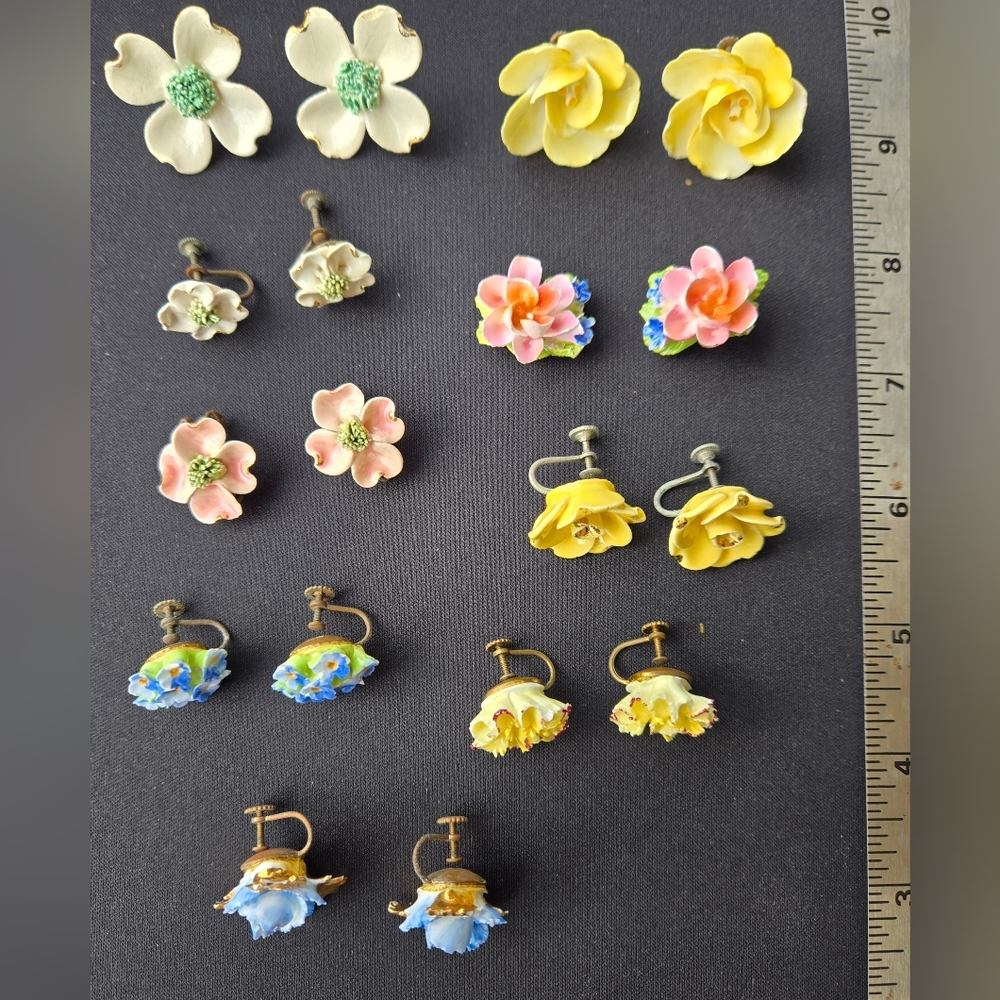 Lot Of 10 Vintage Porcelain Flower Clip-on / Screw-back Earrings (England) - Picture 2 of 9